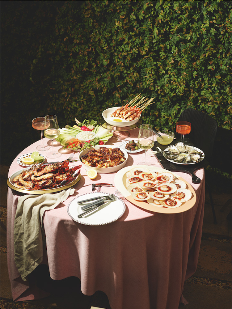 »Dinner Party« — CALLWEY